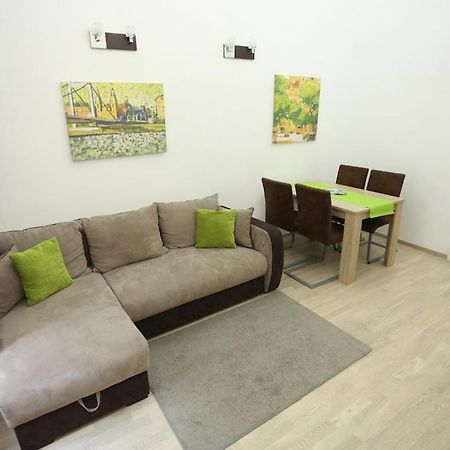 Superior Loft At Basilica Apartment บูดาเปสต์ ภายนอก รูปภาพ