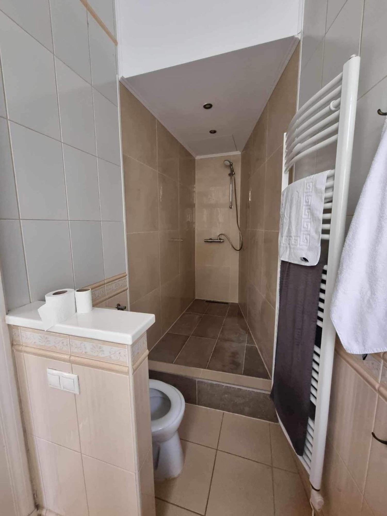 Superior Loft At Basilica Apartment บูดาเปสต์ ภายนอก รูปภาพ